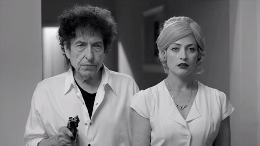 Bob Dylan, en una imagen de un videoclip de su reciente trabajo «Shadows in the night».