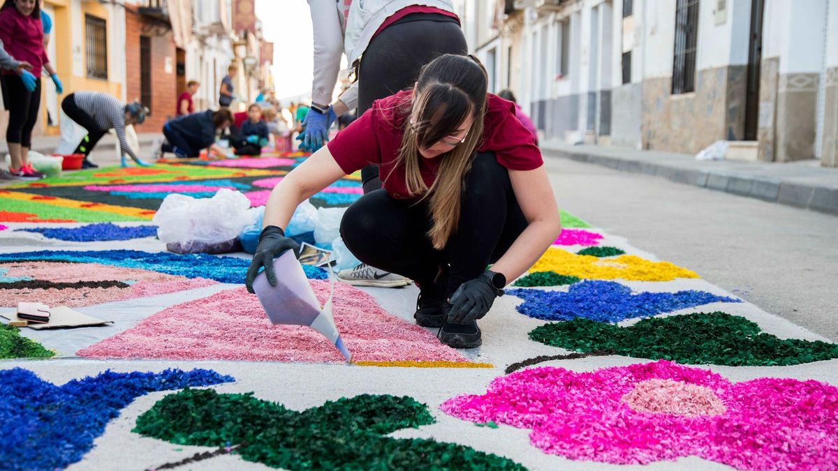 Proceso de elaboración de alfombras en 2024.