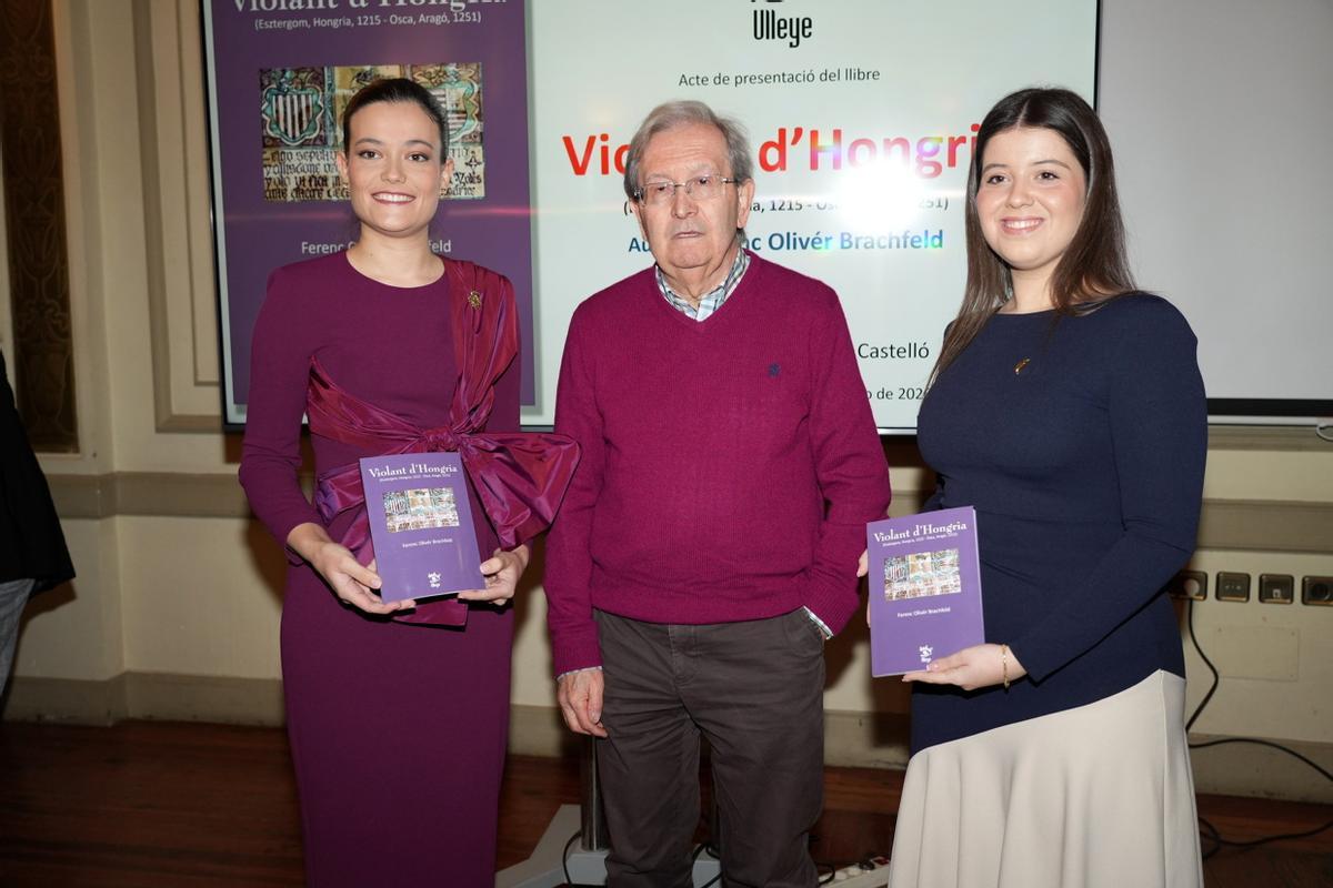 Galería de imágenes: La Ordre Bellatora reúne las joyas de 22 Na Violants de la historia de la Germandat