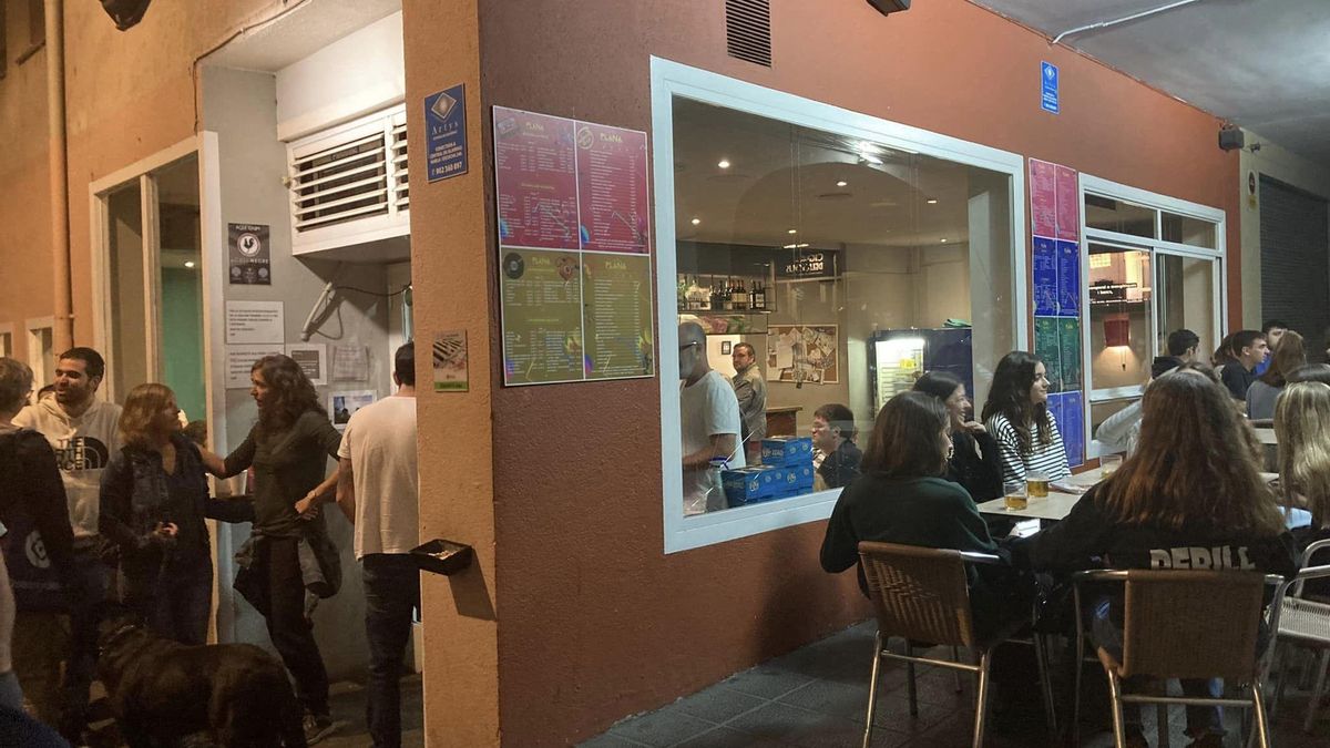 L'antic bar Plana de la Seu d'Urgell, dominador durant molts anys de l'ambient nocturn a la ciutat