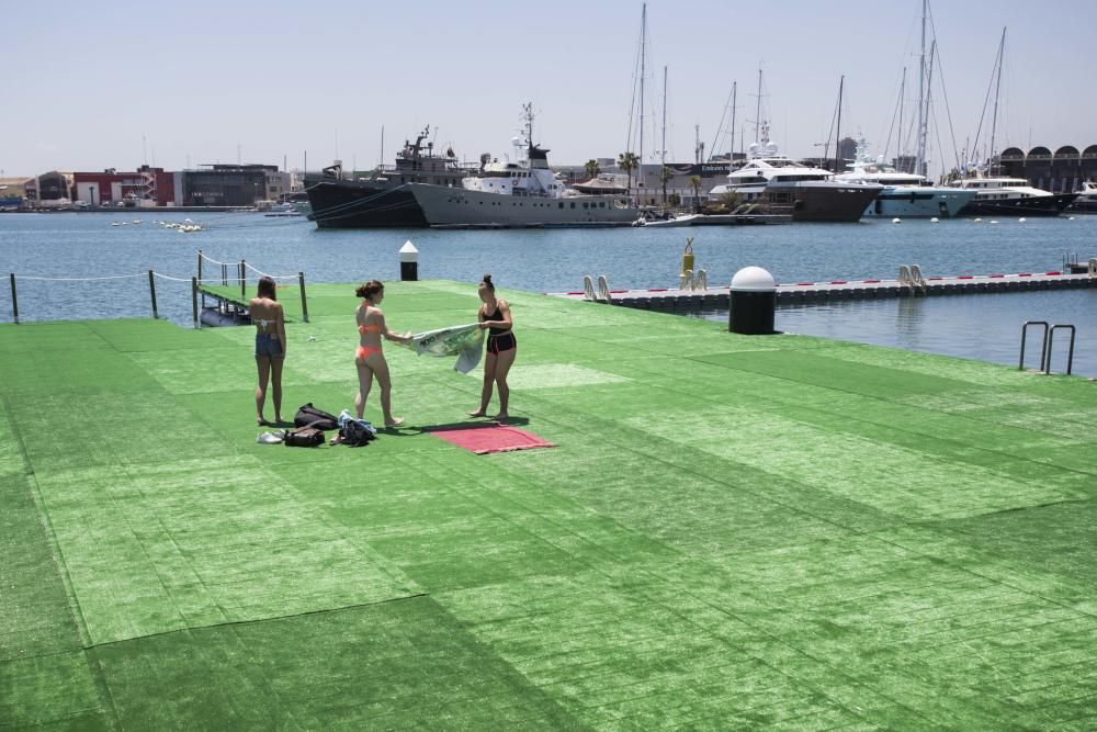 Nueva zona de baño en la Marina de València