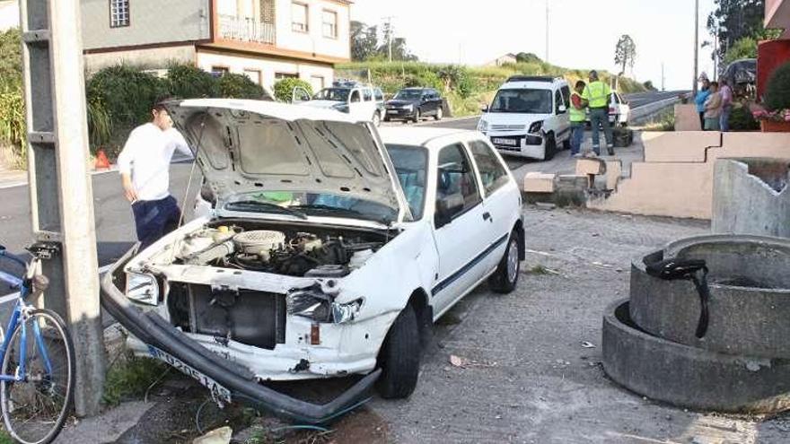 Ford Fiesta siniestrado.