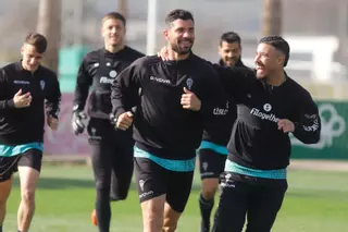 El Córdoba CF busca su fuerza al calor de El Arcángel