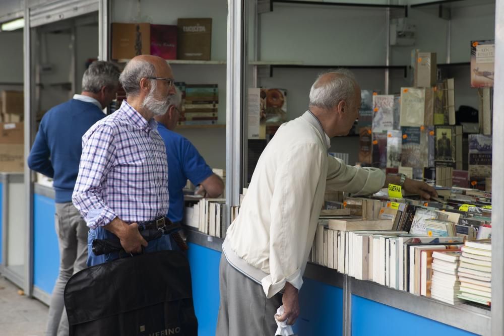 Arranca la feria del libro antiguo en los jardines de Méndez Núñez