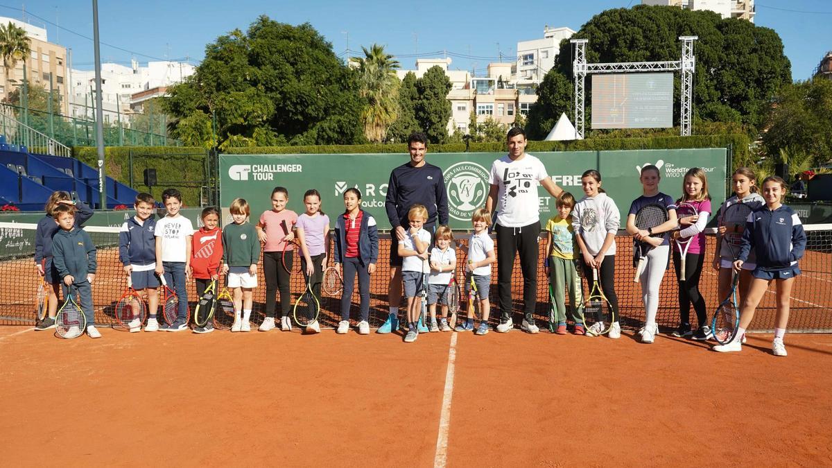 Andújar, Bautista y Zapata participaron en un clínic no niños y niñas