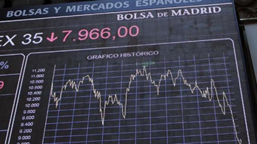 La Bolsa española registra la mayor caída desde mayo de 2010, el 5,49 %