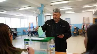 Vídeo | Andalucía vive hoy una nueva jornada electoral y los colegios han comenzado a recibir votantes desde primera hora de la mañana