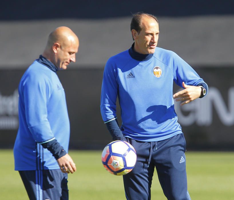 Entrenamiento del Valencia con vistas al Deportivo