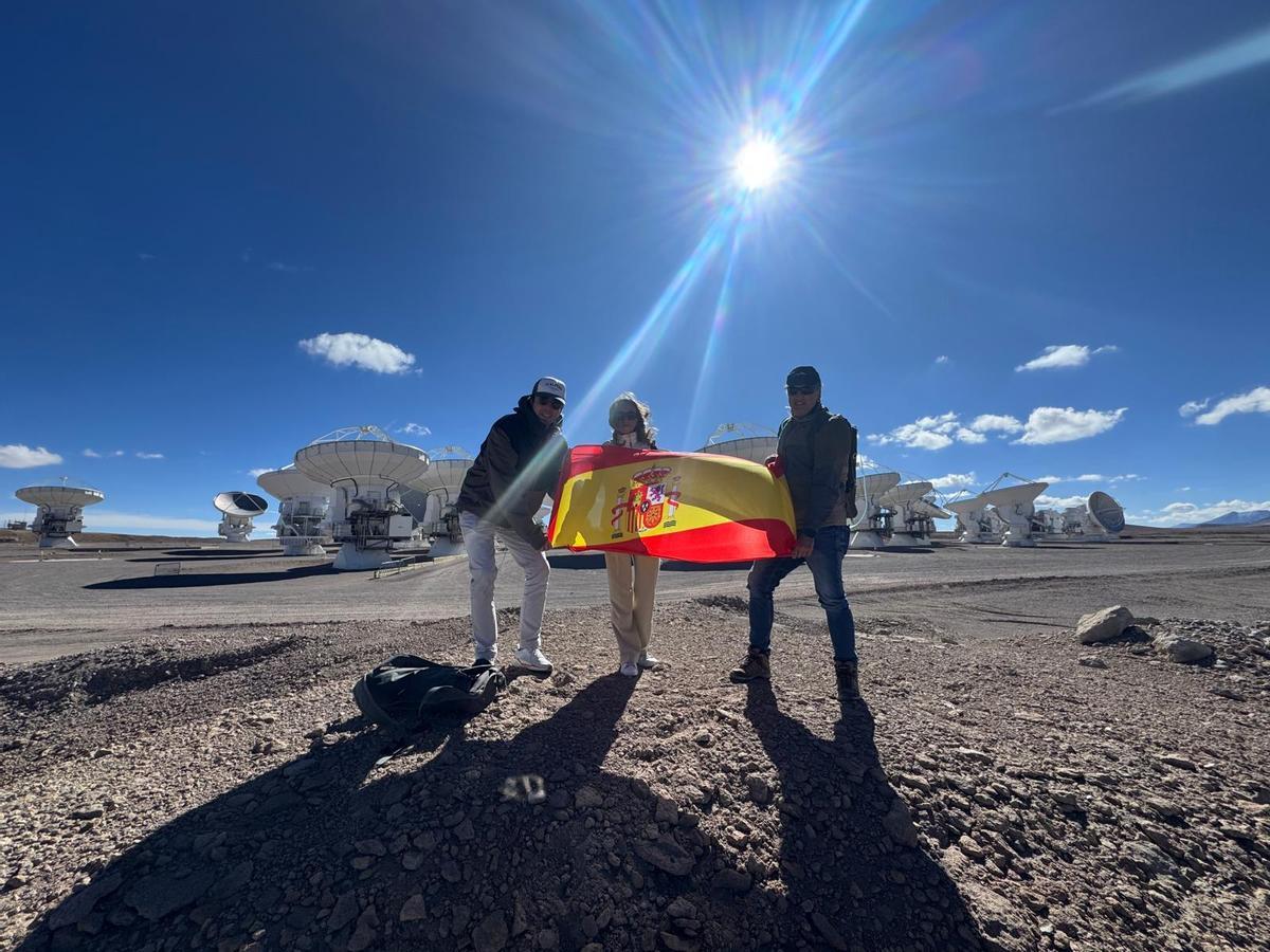 Equipo de Aytana en el Observatorio ALMA en el desierto de Atacama (Chile)