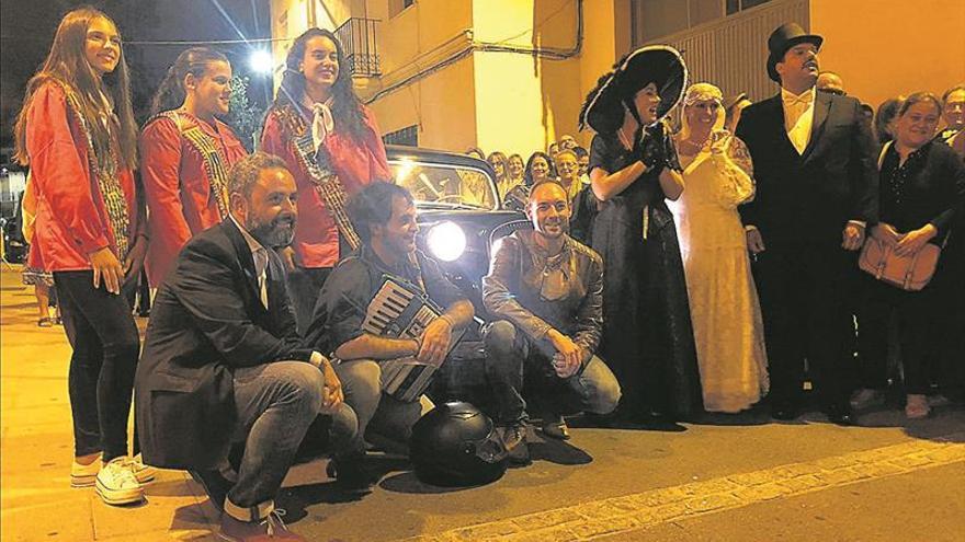 Todos invitados a una boda que tuvo lugar hace un siglo