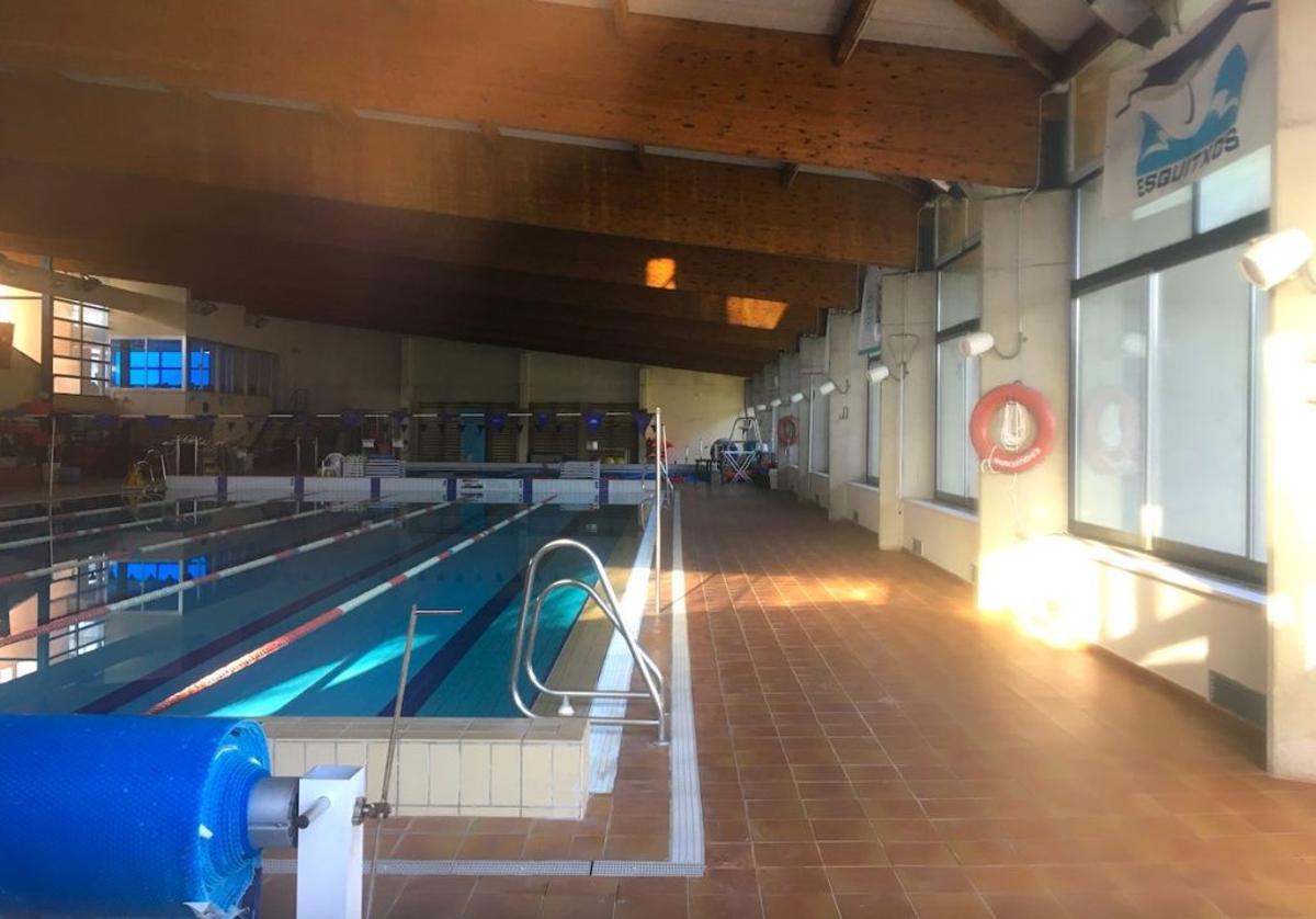 Una imagen de la piscina municipal de Manacor, cerrada desde hace cinco años.