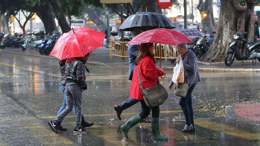 Lluvia en la Alameda Principal, el último fin de semana de noviembre.