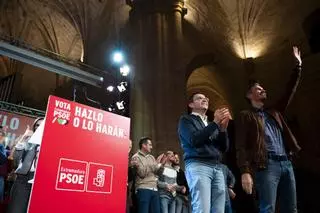 El presidente del Gobierno, Pedro Sánchez, ha participado en un acto de la campaña electoral en Cáceres junto al candidato socialista, Miguel Ángel Gallardo.