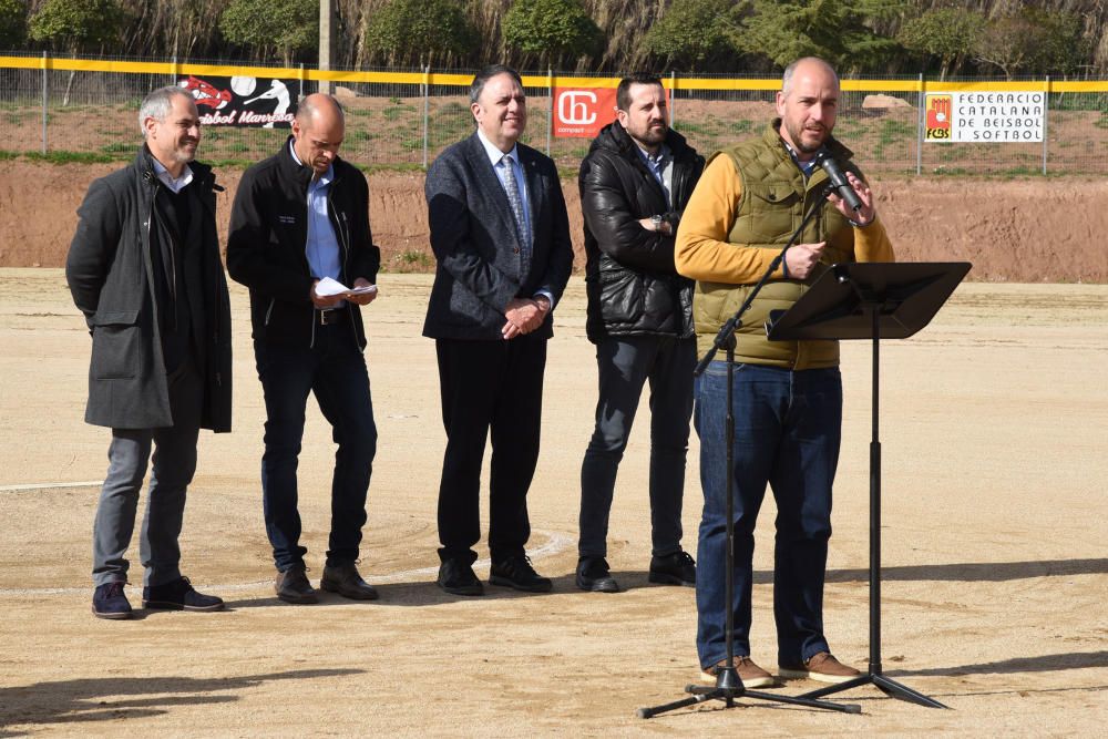 Inauguració del camp de beisbol del Congost