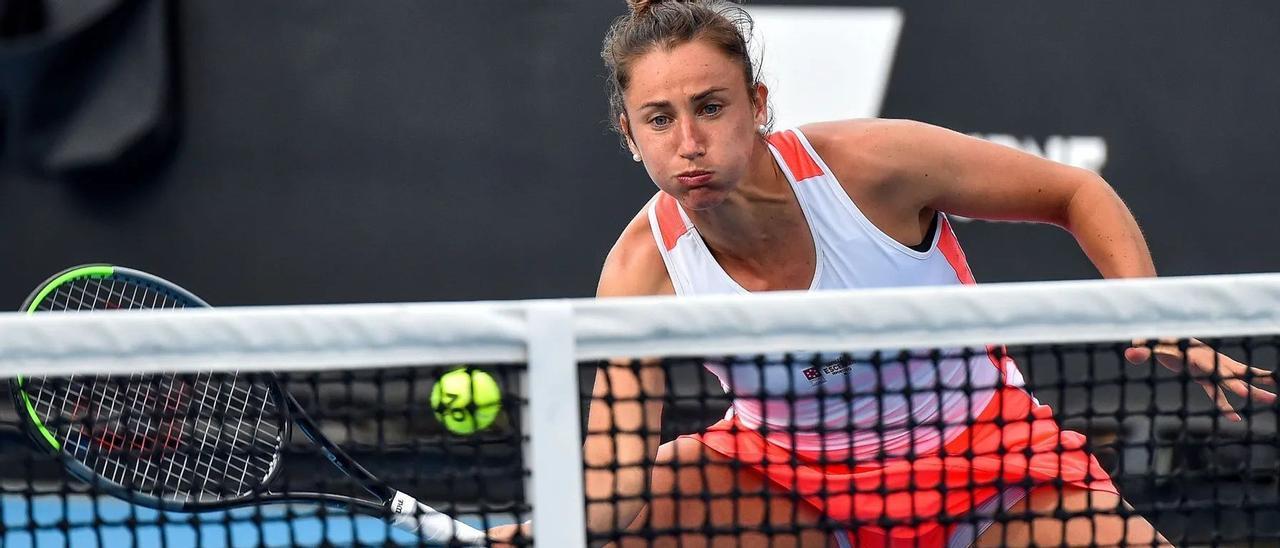 La tenista valldeuxense Sara Sorribes liderará a España en la Copa Billie Jean.