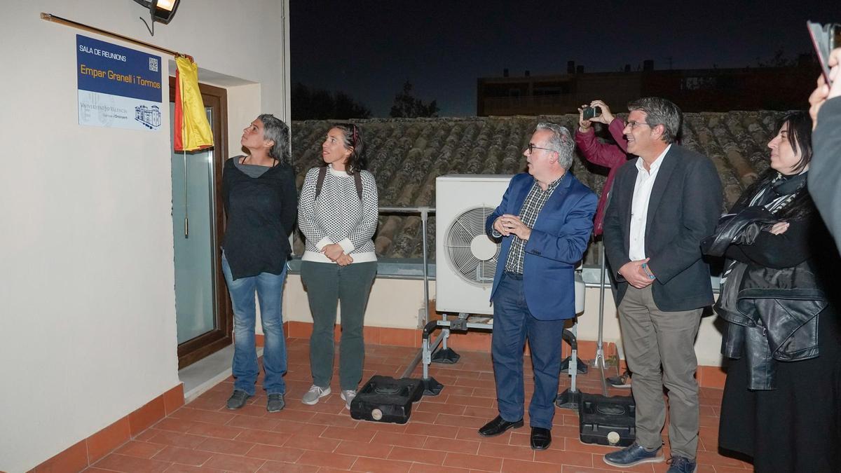 Inauguración de la sala dedicada a la maestra Empar Granell en el campus de Ontinyent.