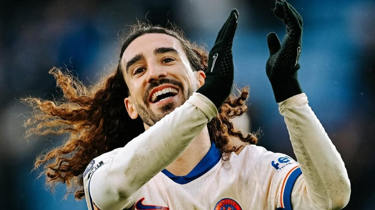 Cucurella está que se sale con el Chelsea