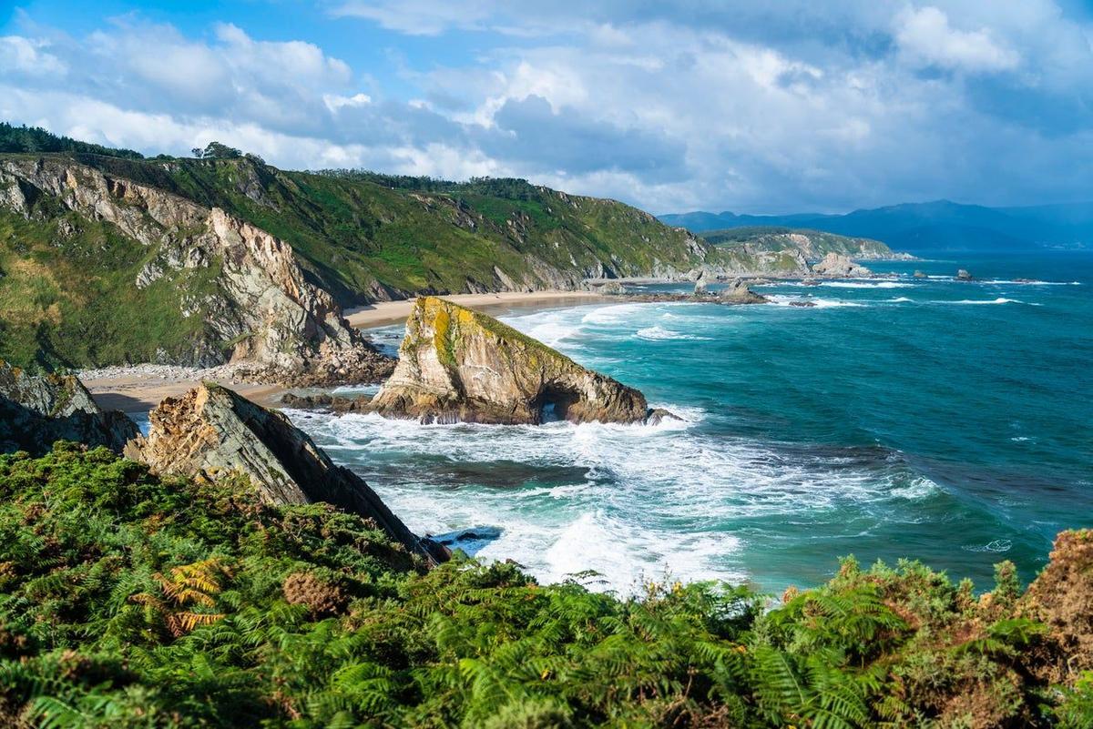 &quot;El mejor banco del mundo&quot; en Loiba, Viaja a la Costa Ártabra este otoño