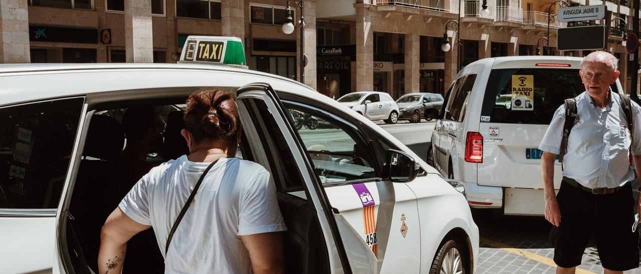 La nueva emisora mantendrá el nombre de Radio Taxi