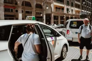 Ochocientos taxis de Palma se unifican hoy en una sola emisora