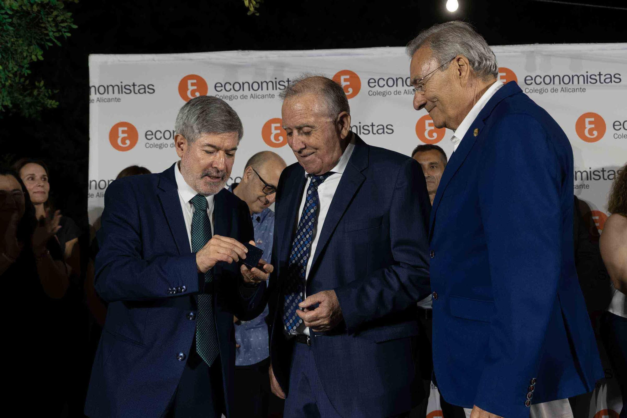 El Colegio de Economistas de Alicante celebra su cena anual en honor a su patrón