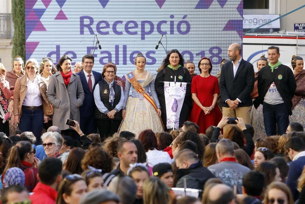 Entrega de estandartes de la Diputación a las Fallas