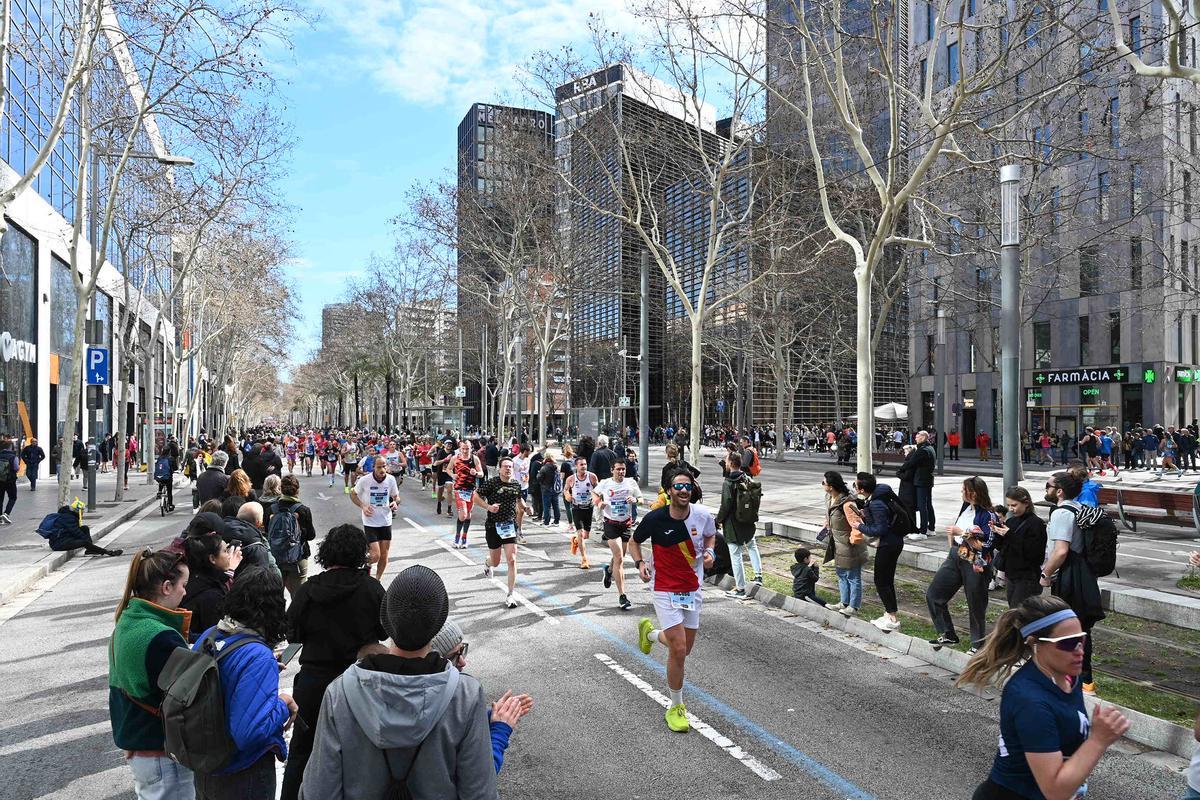 ¿Has participado en la Marató de Barcelona 2024? ¡Búscate en las fotos¡