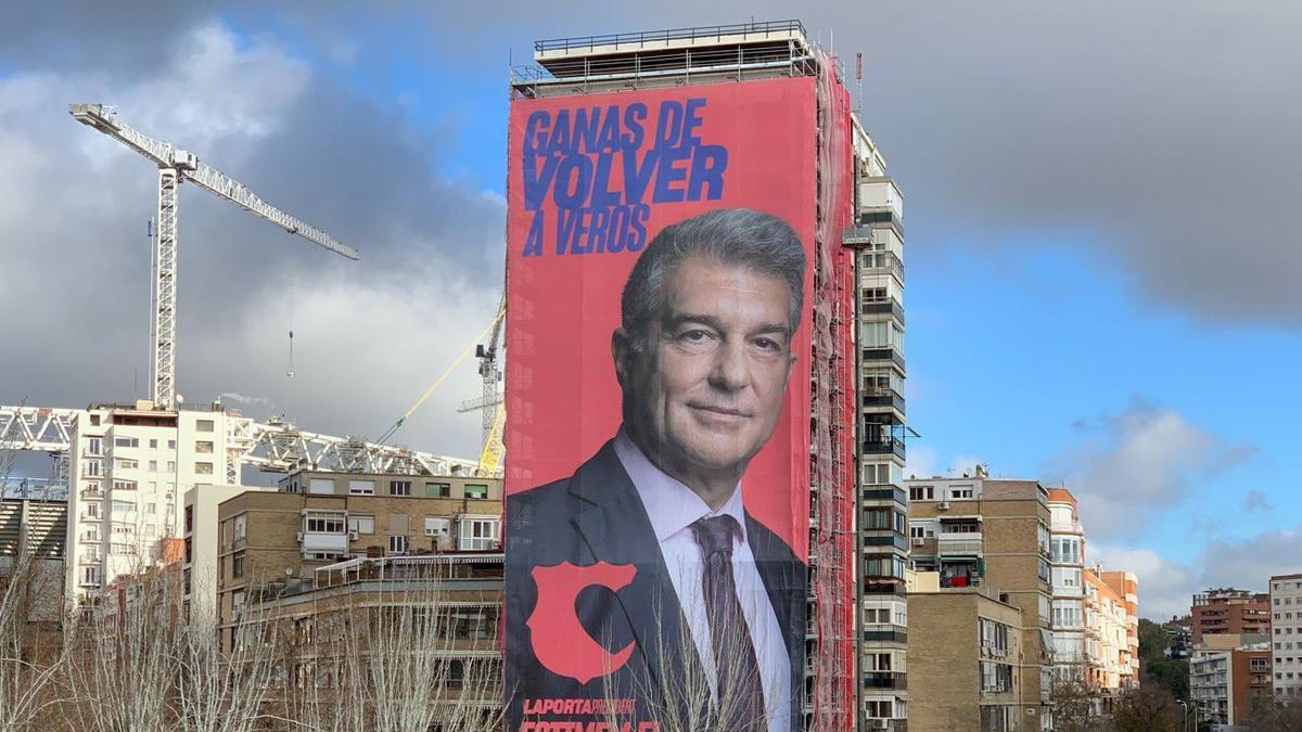 La pancarta de Joan Laporta durante las elecciones de 2021 a la presidencia del Barça