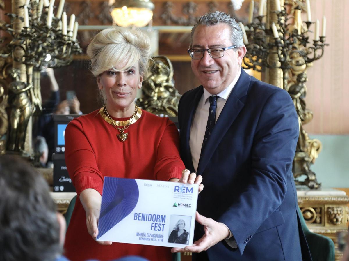 El presidente de la Diputación de Alicante clausura el ‘I Foro de Turismo y Negocios’ organizado por HOSBEC y REM.