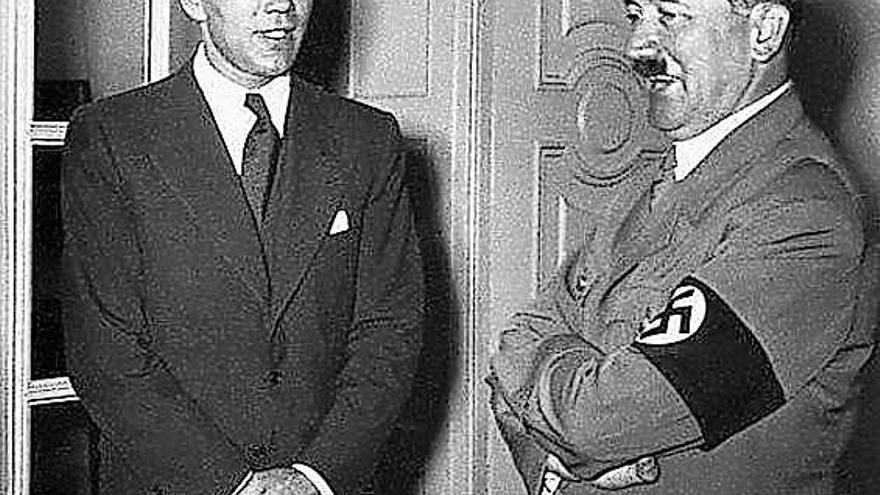 Max Schmeling fotografiado al lado del dictador Adolf Hitler tras ganar el título de campeón del mundo. / corbis