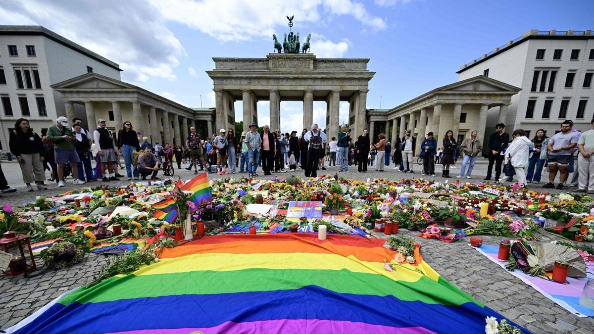 El atentado de un presunto islamista en libertad contra el Orgullo desata una tormenta política en Alemania
