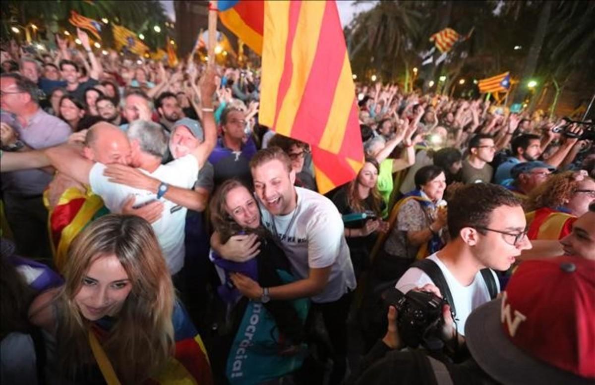 jregue40490947 barcelona 10 10 2017 politica ambiente en el passeig de llui171010223230