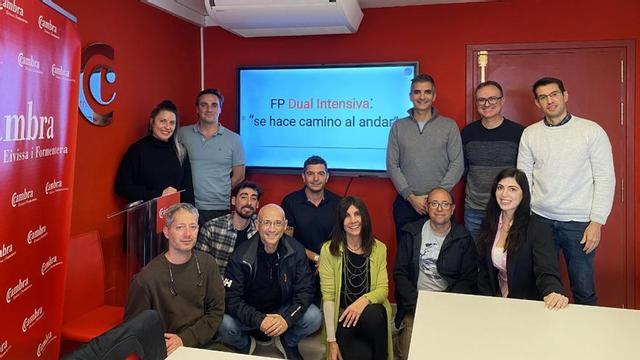 Formación intensiva de FP Dual en la Cámara de Comercios | CÁMARA DE COMERCIO