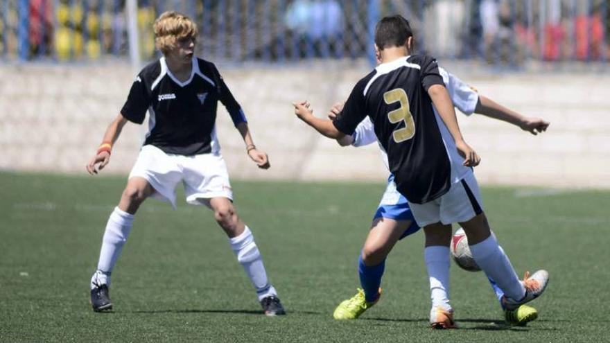 FÚTBOL: Montecarlo - Cariñena (1ª Cadete)