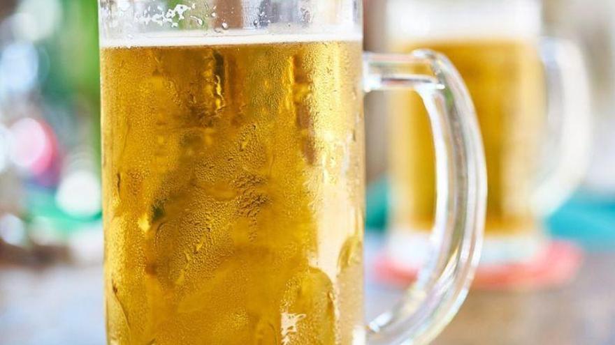 El falso mito del verano: la cerveza no quita la sed