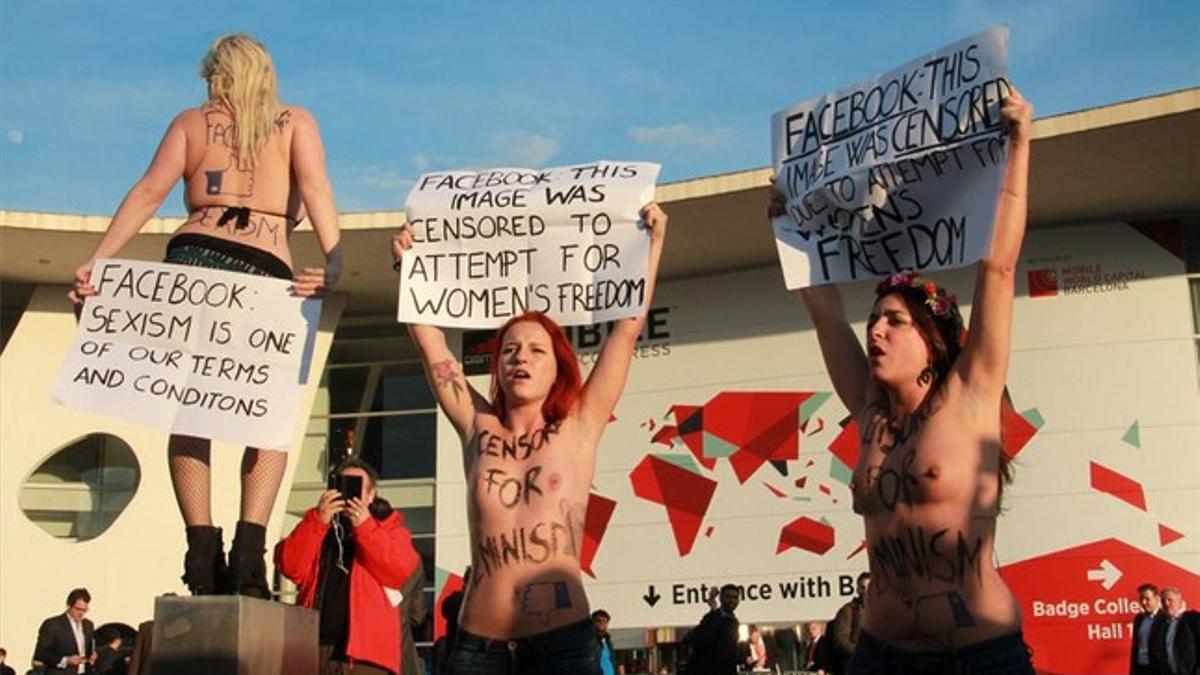 activistas-de-femen-se-manifiestan-contra-facebook foto monica pelliccia