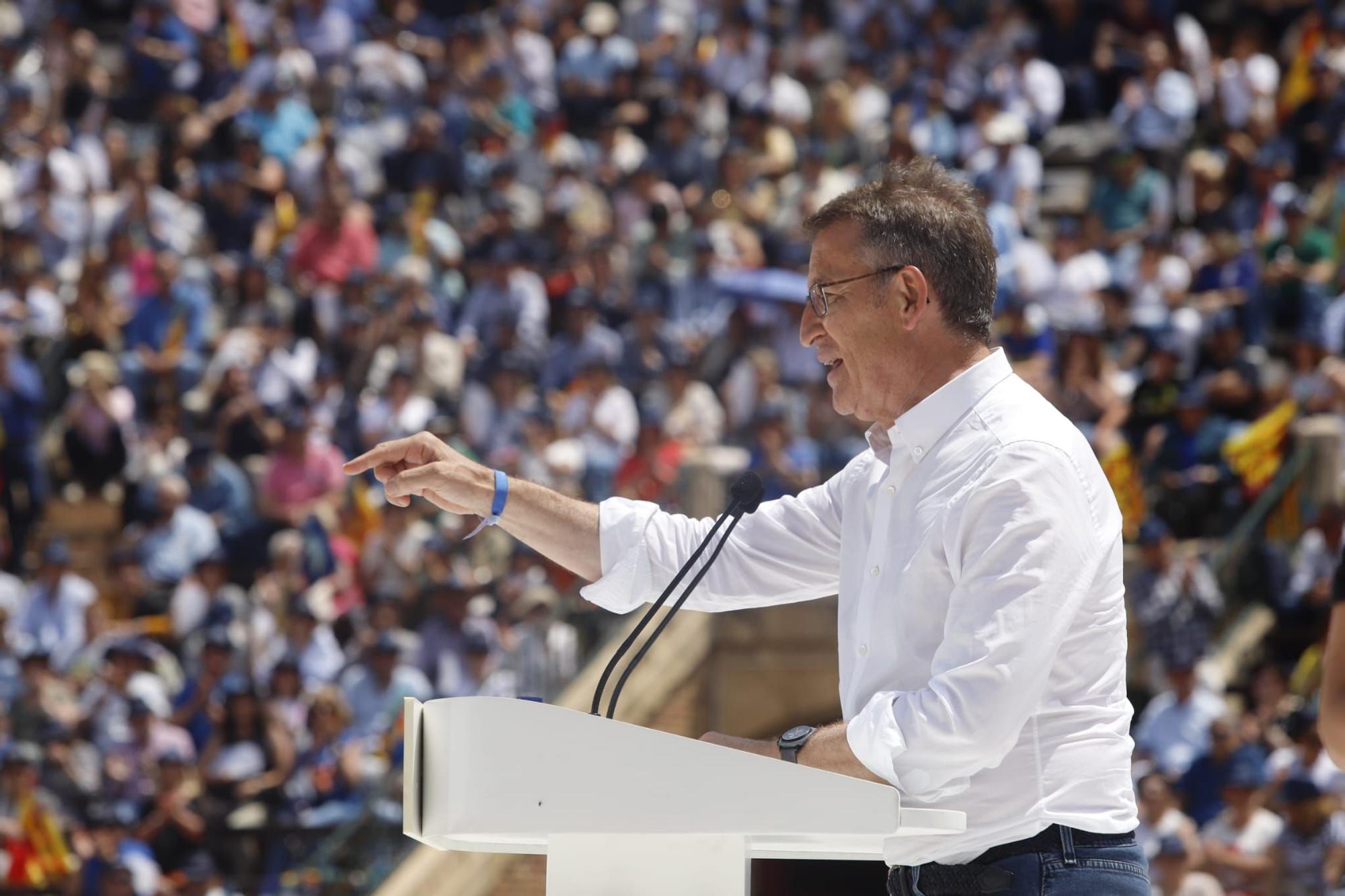 Mitin central del PPCV en la Plaza de Toros de València