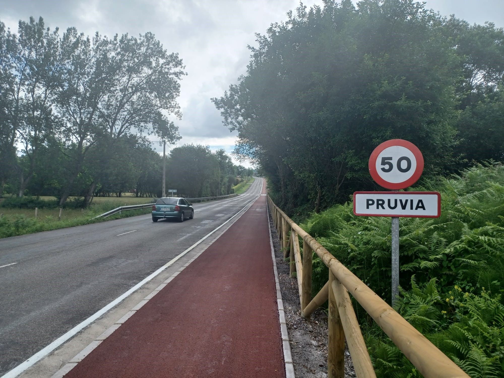 Así se ve ya la senda de Pruvia, que se sumará a la red de itinerarios peatonales de Llanera