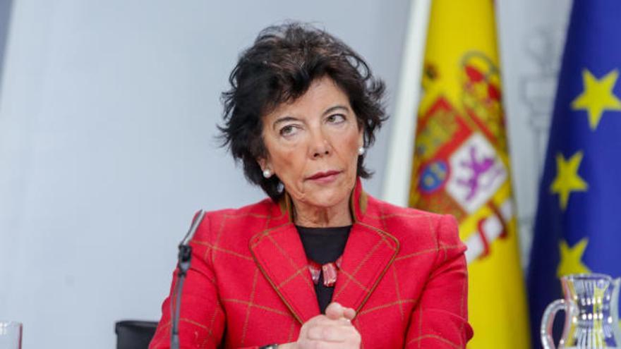 El Gobierno da un mes de plazo a Murcia para retirar "el veto parental"