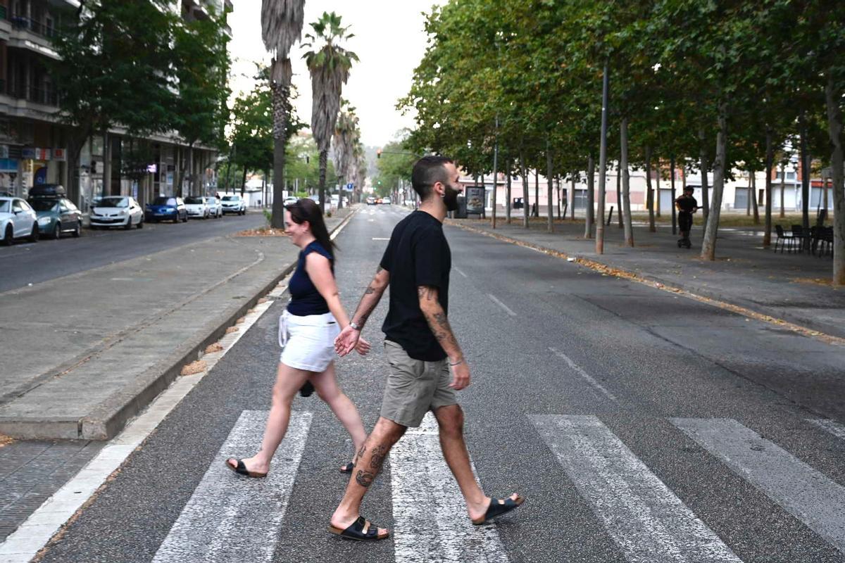 Iván Ruiz junto a Noemí Carrasco, dos vecinos de Sabadell que se fueron a vivir en Terrassa