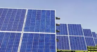 Alfamén ahorrará el 50% de energía instalando tres plantas solares