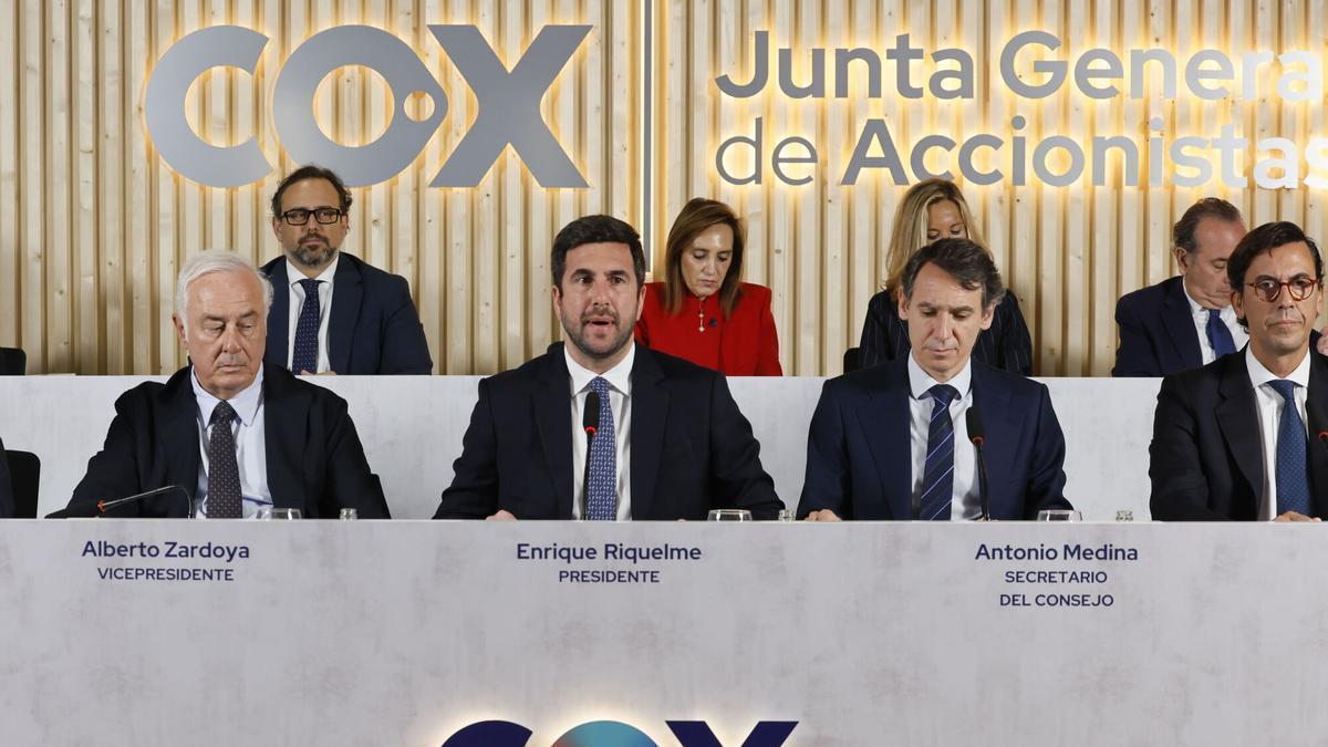 ENRIQUE RIQUELME | Enrique Riquelme explica su candidatura para luchar la presidencia del Real Madrid a Florentino: «Recuperaremos los valores del club»
