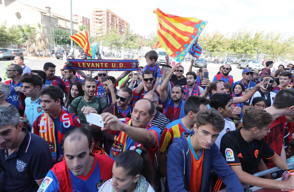 Así vive el Derbi la afición del Levante UD