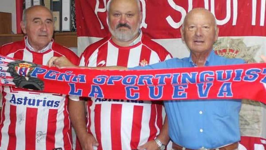 Por la izquierda, Jenaro Alonso, Raimundo Roces y Juan Llerandi.