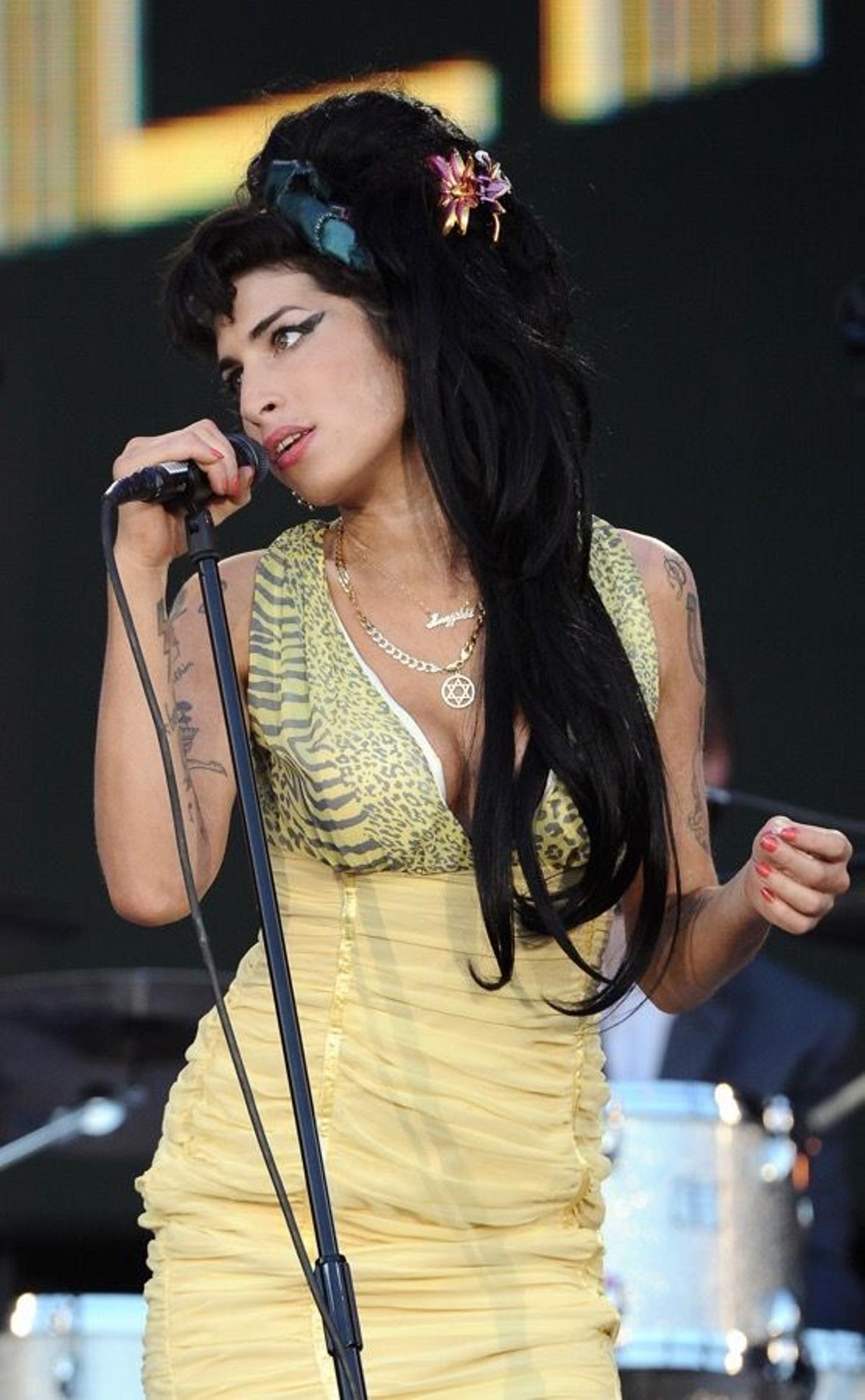 Amy Winehouse, en pleno concierto