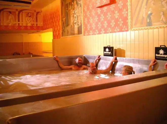 ¿Has soñado con bañarte en cerveza? Es posible en esta fábrica de Austria