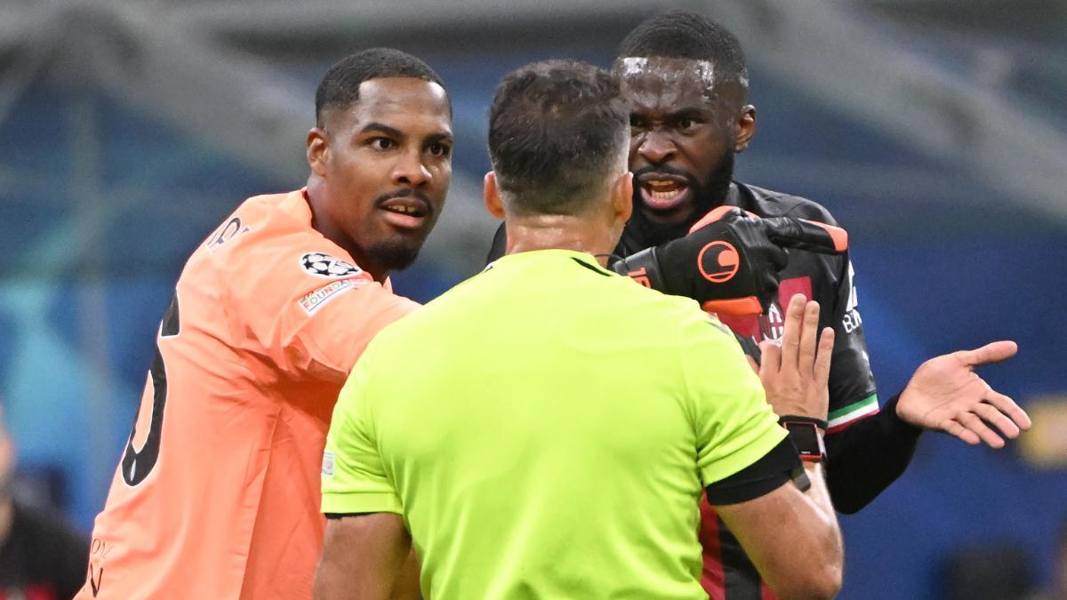 Maignan durante el encuentro ante el Udinese