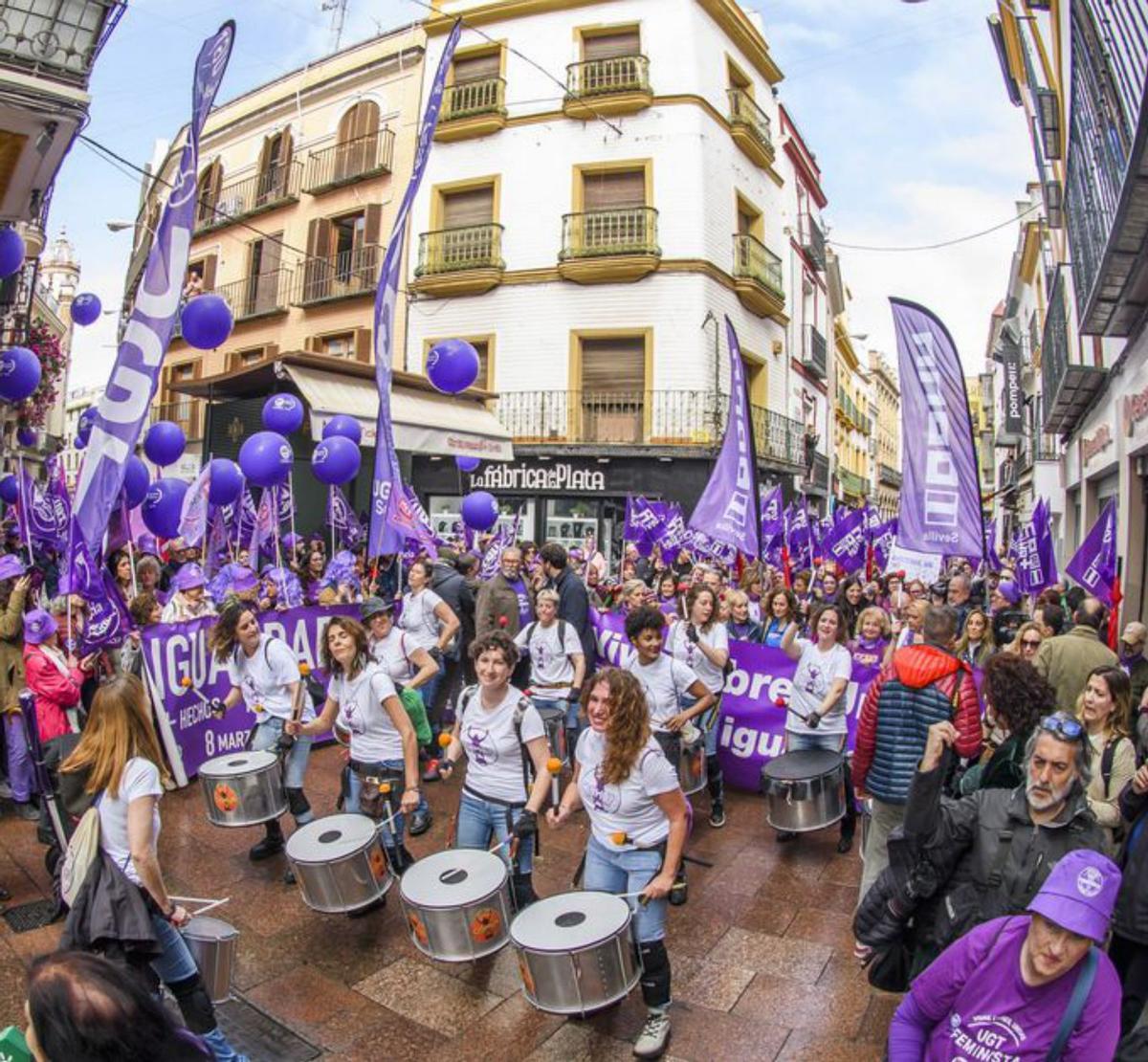 Concentración de sindicatos y estudiantes en Sevilla.