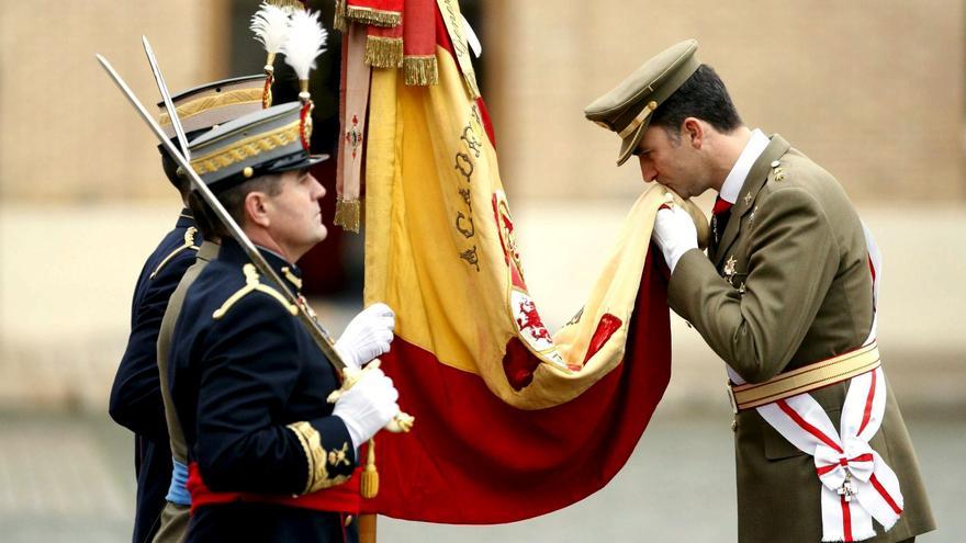 Felipe VI volverá a jurar bandera en la Academia de Zaragoza con la princesa Leonor de testigo