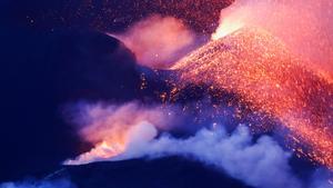 Galeria amb les millors imatges de l’erupció del volcà a la Palma